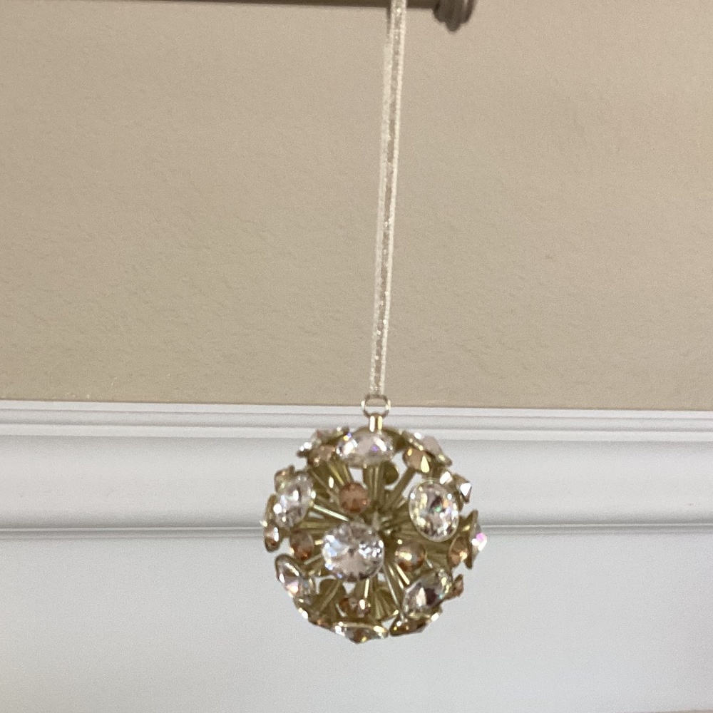 Swarovski Constella Ball Ornament Large Gold Metal With Champagne/White Crystals - Picture 13 of 14